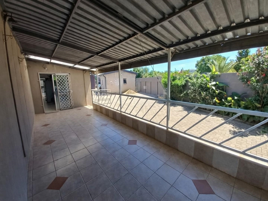 7 Bedroom Property for Sale in Ladybrand Free State